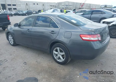 2011 Toyota Camry Le z USA, uszkodzony, nr VIN 4T4BF3EK4BR209578